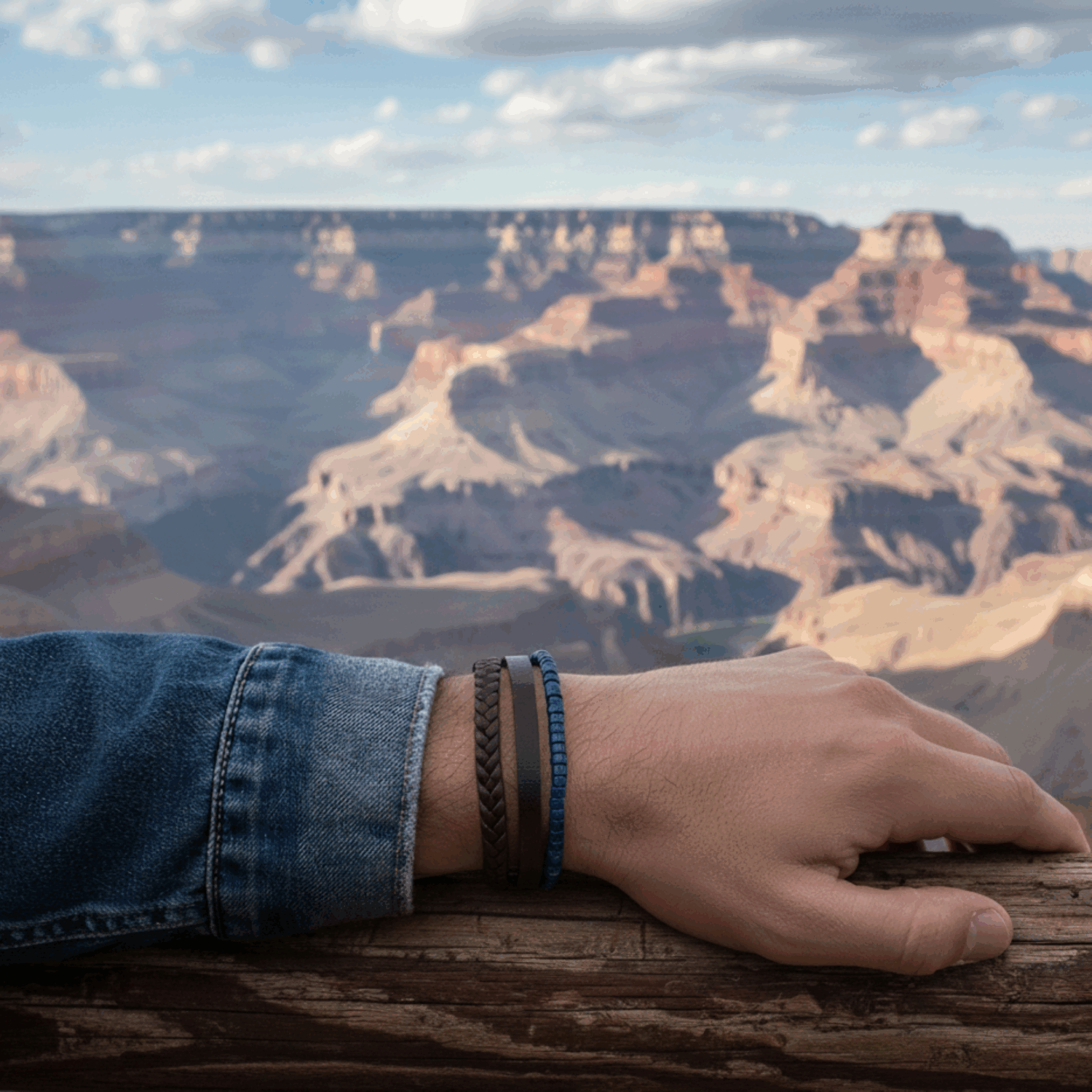 Smooth and braided brown leather bracelet with heishi lapis lazuli bead - BBR2015LAPIS -