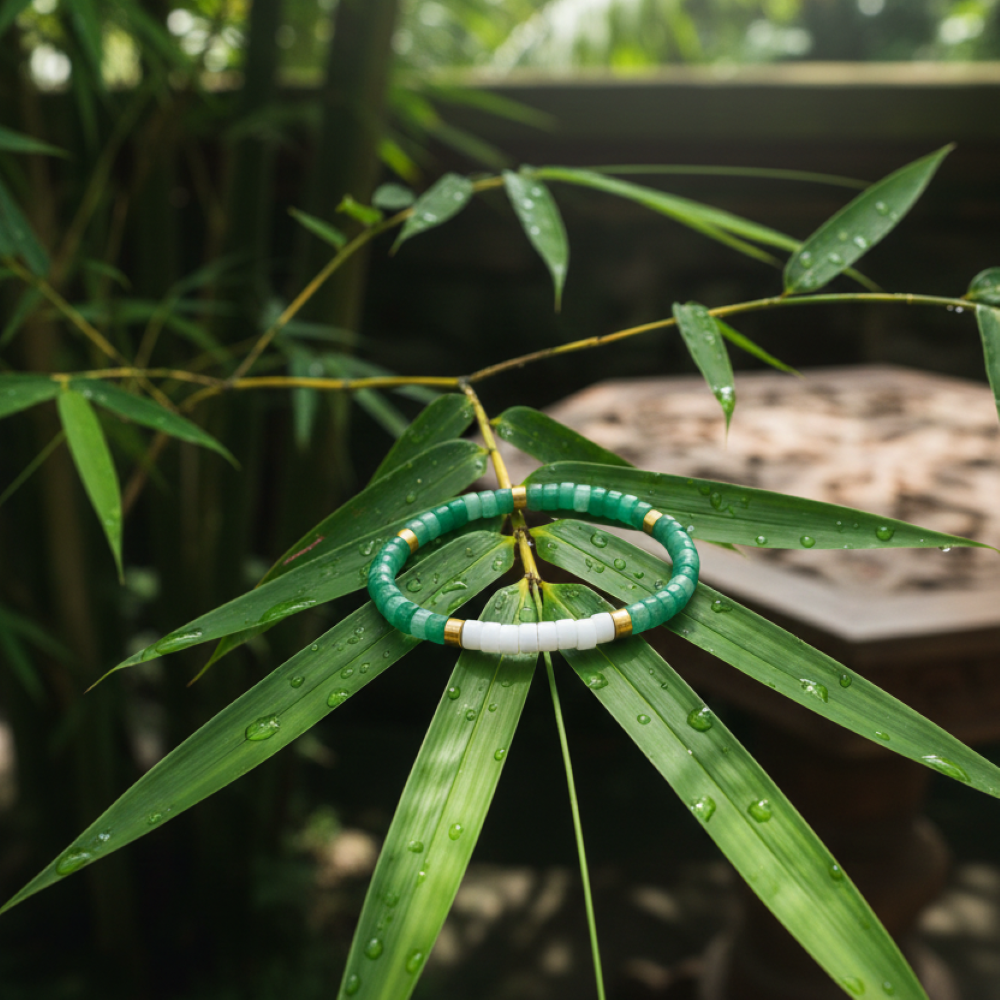 Alternative view of Bracelet chakra perles heishi aventurine jaspe blanc