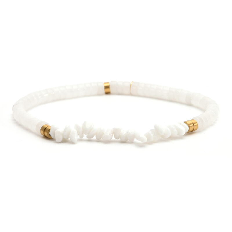 Bracelet perles heishi et perles chips blanc